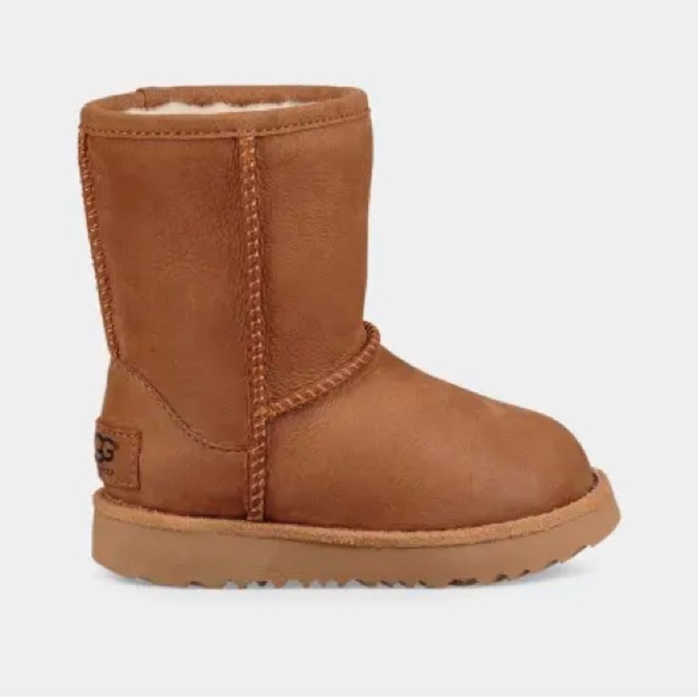 Toddler Classic UGG boots size 10 worn once